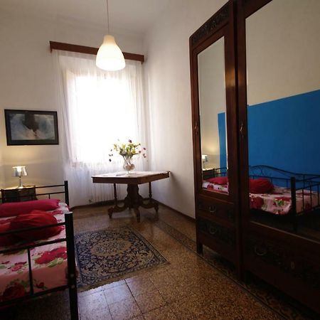 Acquamarina B&B Livorno Buitenkant foto