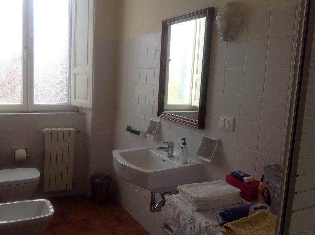 Acquamarina B&B Livorno Buitenkant foto